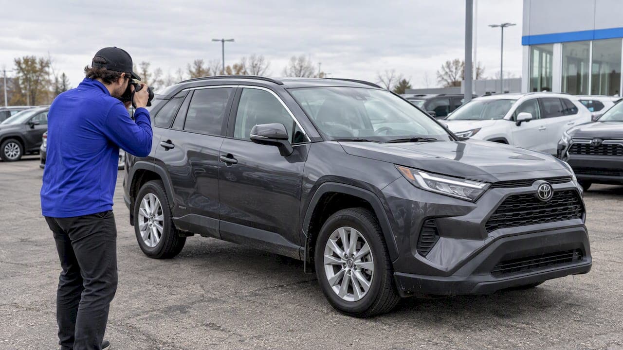 Vehicle Listing Ads Benchmarks for Dealers in 2026